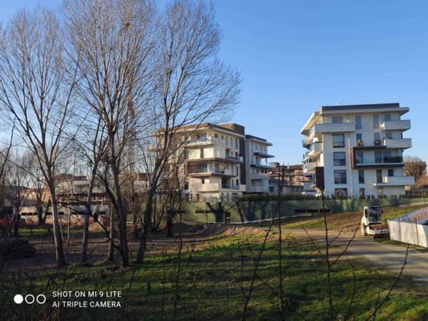 appartamento in vendita a Pavia in zona Pompieri