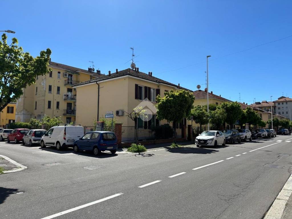 appartamento in vendita a Pavia in zona Città Giardino