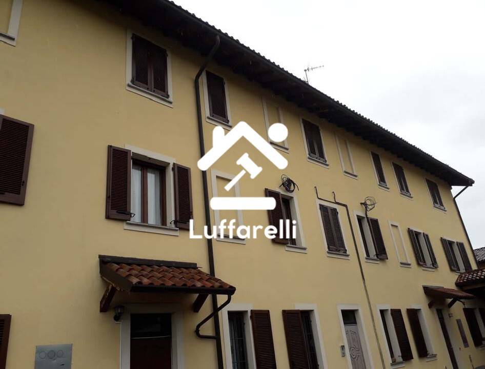 appartamento in vendita a Pavia in zona Campo Coni