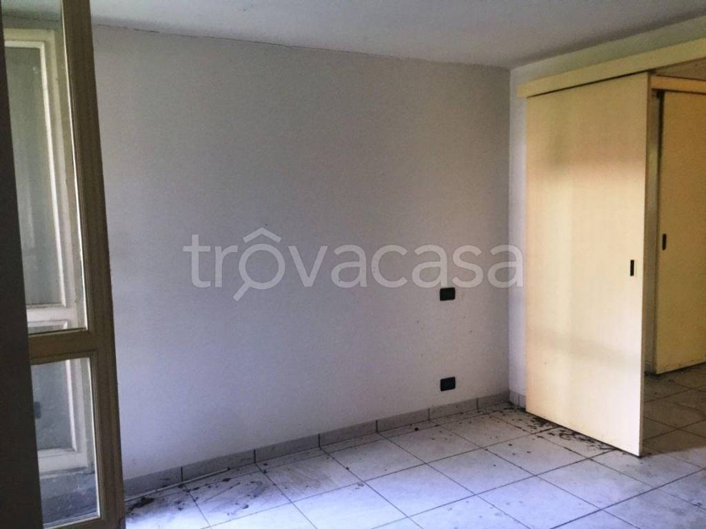 appartamento in vendita a Pavia in zona Centro Città
