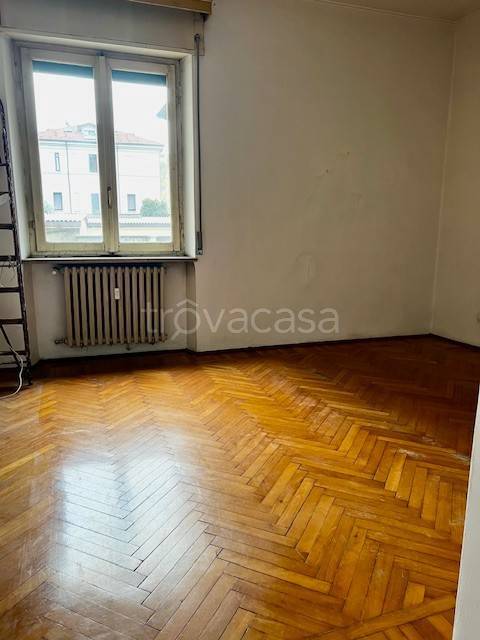 appartamento in vendita a Pavia in zona Stazione