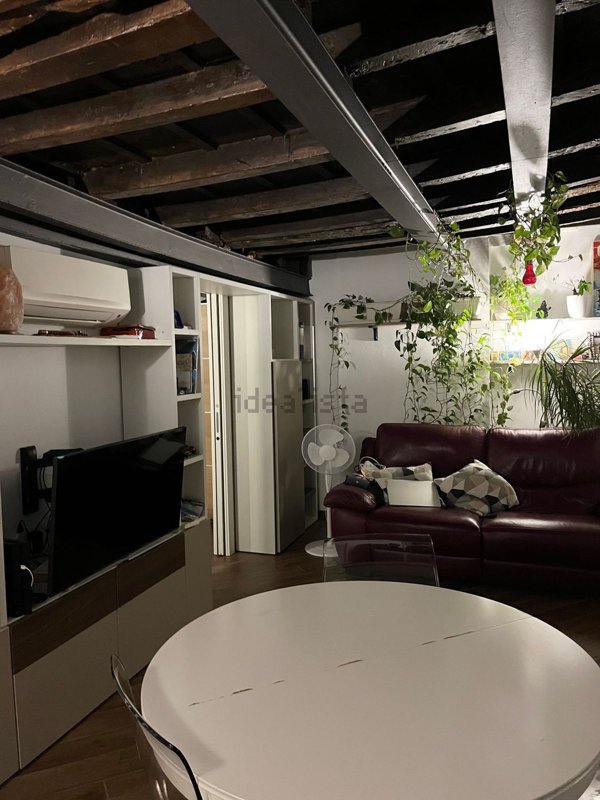 appartamento in vendita a Pavia in zona Centro Città