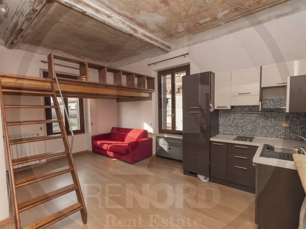 appartamento in vendita a Pavia in zona Casa sul Fiume