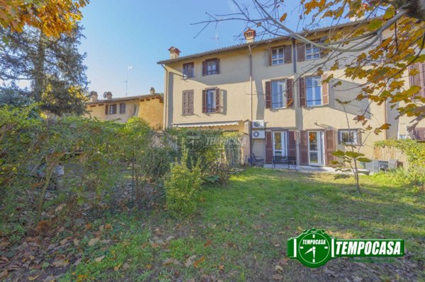 casa indipendente in vendita a Pavia in zona Centro Città
