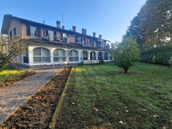 appartamento in vendita a Pavia in zona Ca' Della Terra