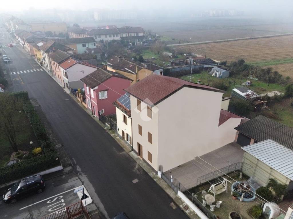appartamento in vendita a Pavia in zona Mirabello