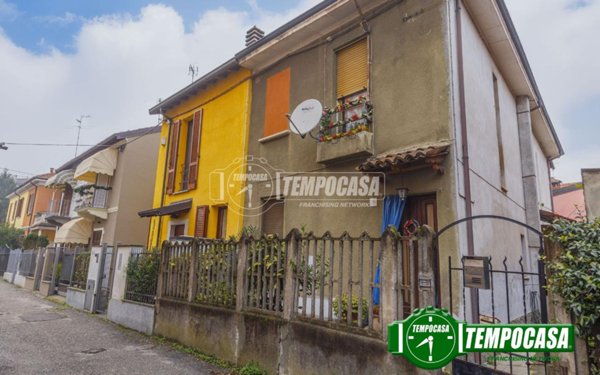 appartamento in vendita a Pavia in zona Città Giardino