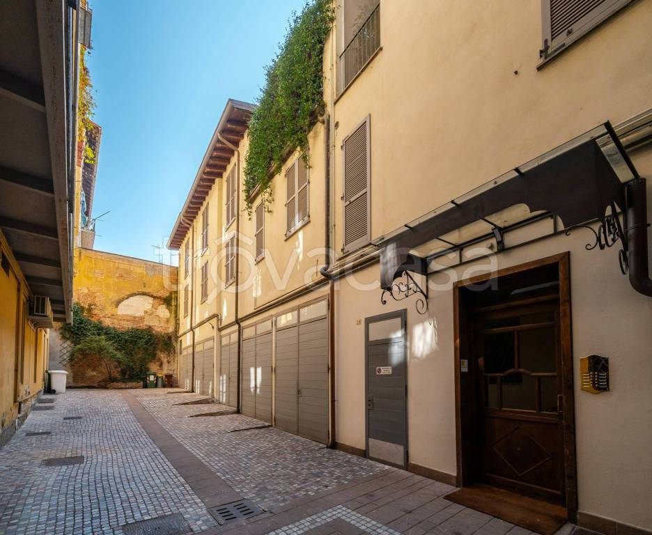 quadrivano in vendita a Pavia in zona Centro Città