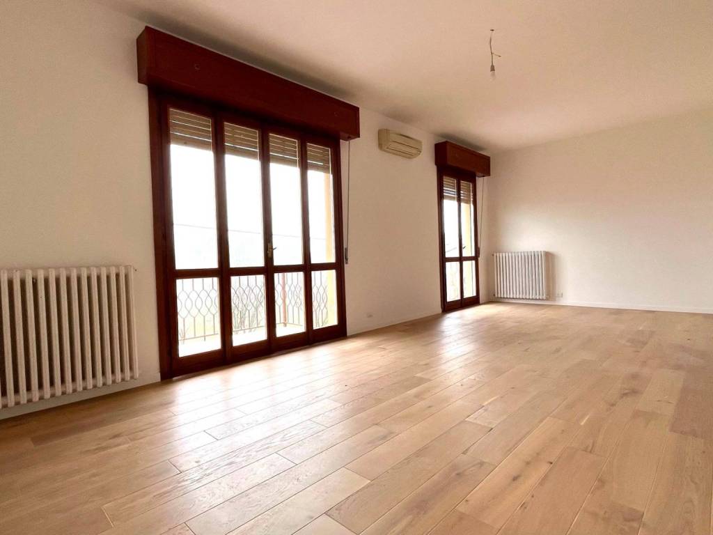 appartamento in vendita a Pavia in zona San Pietro
