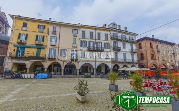 appartamento in vendita a Pavia in zona Centro Città