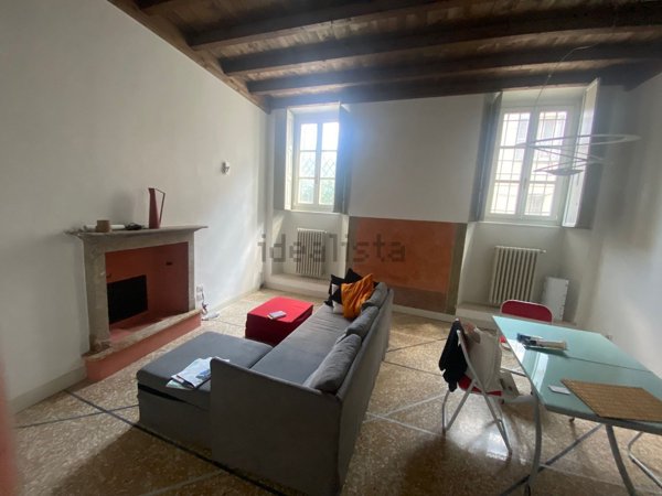 appartamento in vendita a Pavia in zona Centro Città