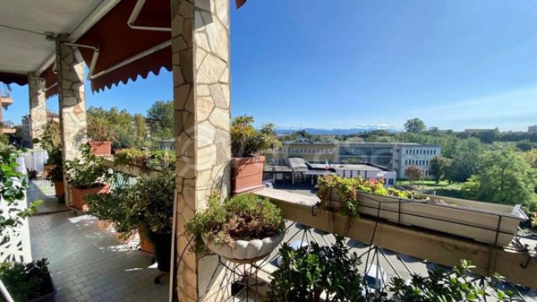 appartamento in vendita a Pavia in zona Centro Città
