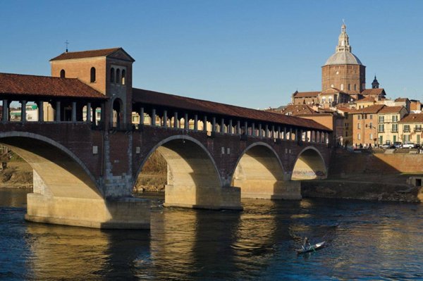 appartamento in vendita a Pavia in zona Centro Città