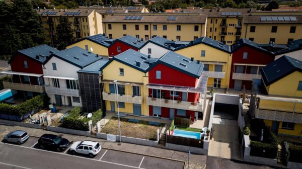 appartamento in vendita a Pavia in zona Stazione