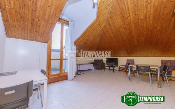 appartamento in vendita a Pavia in zona Centro Città