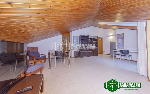appartamento in vendita a Pavia in zona Centro Città