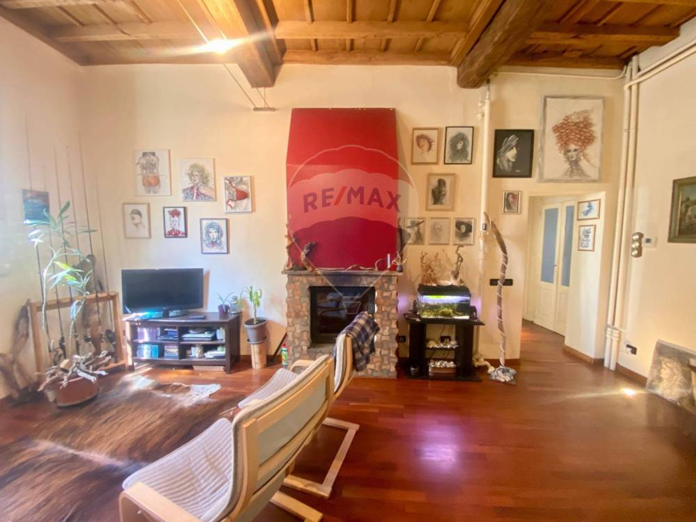 appartamento in vendita a Pavia in zona Centro Città
