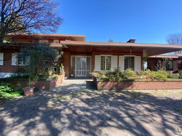 casa indipendente in vendita a Pavia in zona Mirabello