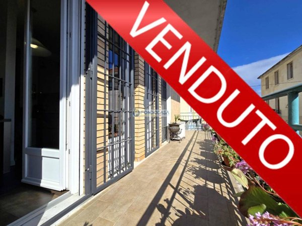 appartamento in vendita a Pavia in zona Centro Città