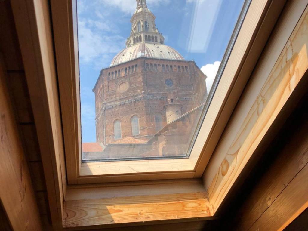 attico in vendita a Pavia in zona Centro Città