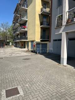 locale di sgombero in vendita a Pavia in zona Casa sul Fiume