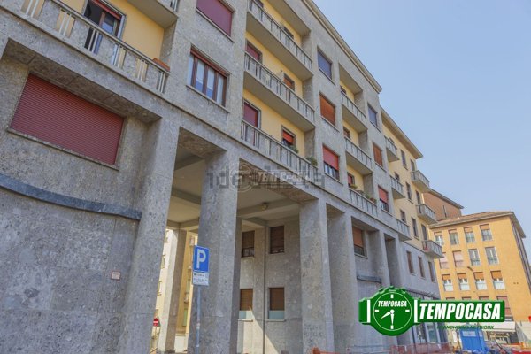 appartamento in vendita a Pavia in zona Centro Città