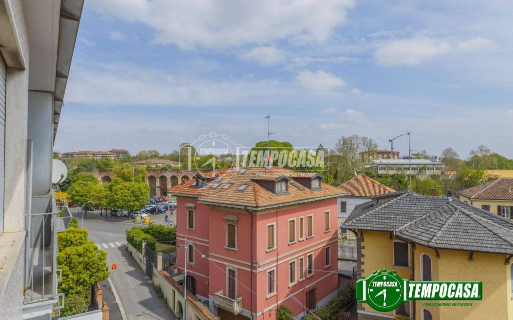 appartamento in vendita a Pavia in zona Centro Città