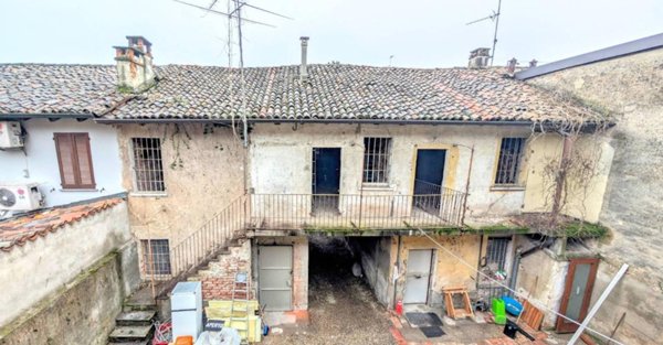 casa indipendente in vendita a Pavia