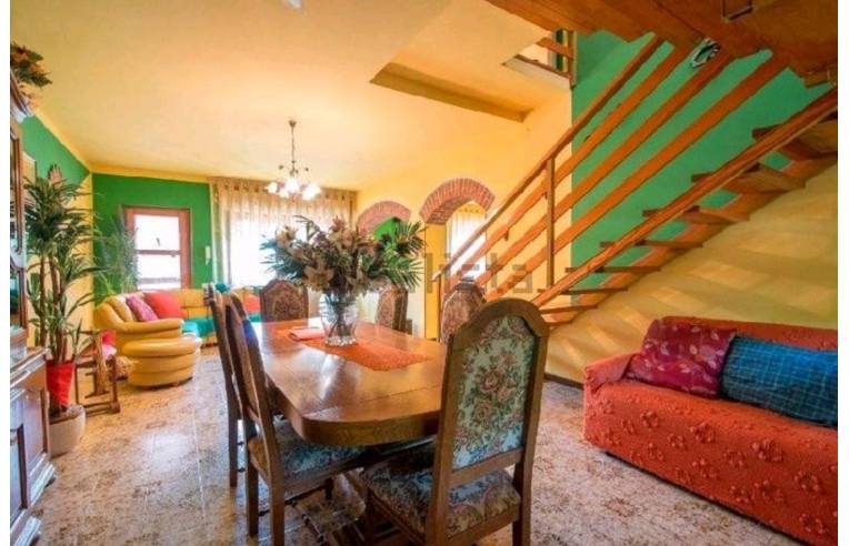 casa indipendente in vendita a Pavia