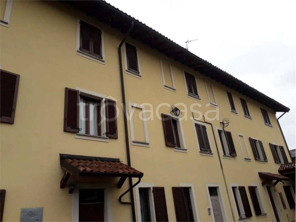 appartamento in vendita a Pavia in zona Campo Coni