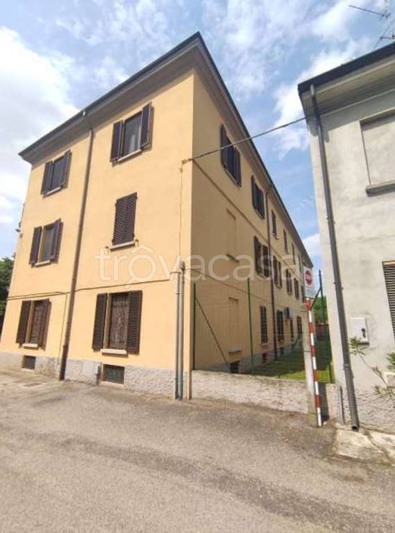 appartamento in vendita a Pavia in zona Policlinico