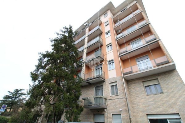 appartamento in vendita a Pavia in zona Stazione