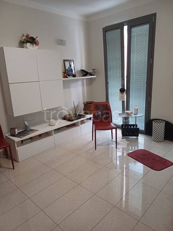 ufficio in vendita a Pavia in zona Stazione