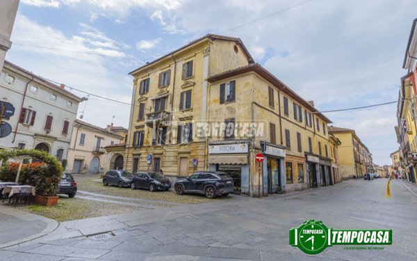 appartamento in vendita a Pavia in zona Centro Città