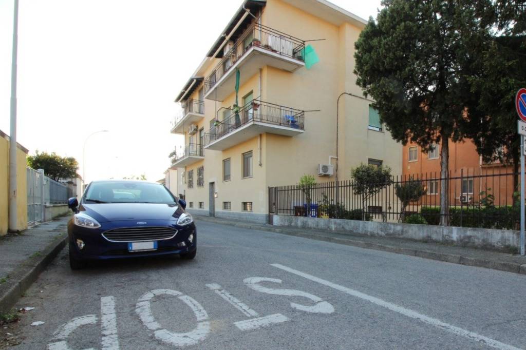 appartamento in vendita a Pavia in zona Campo Coni