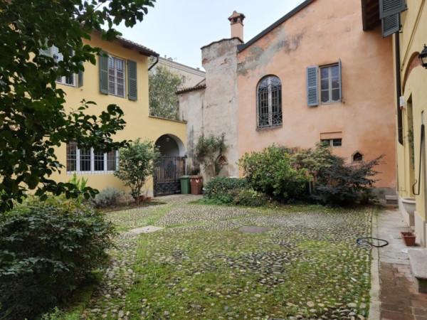 appartamento in vendita a Pavia in zona Centro Città