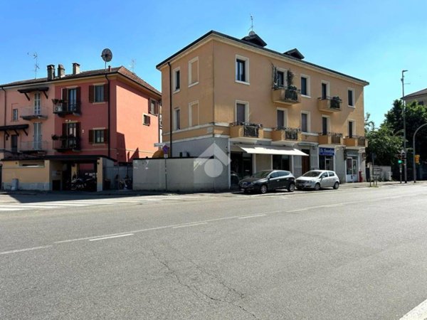 appartamento in vendita a Pavia in zona Città Giardino