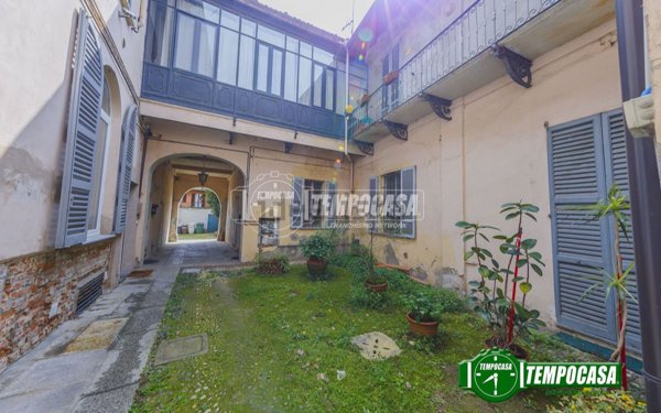 appartamento in vendita a Pavia in zona Centro Città