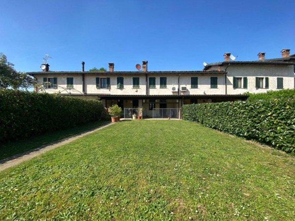 casa indipendente in vendita a Pavia