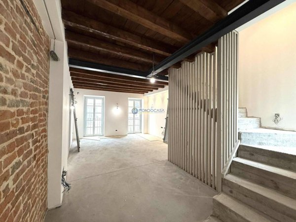 appartamento in vendita a Pavia in zona Centro Città