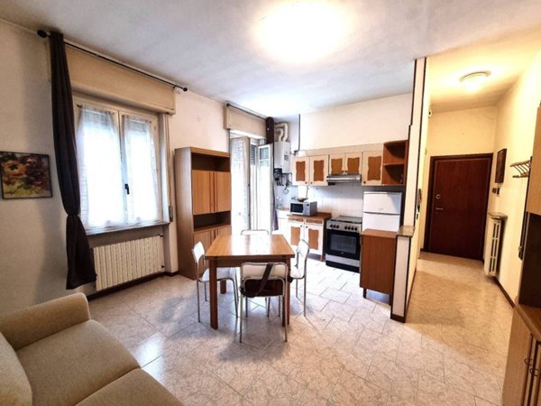 appartamento in vendita a Pavia in zona Chiozzo