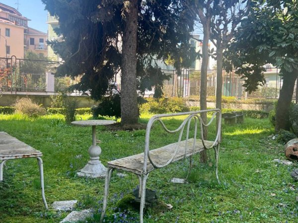 appartamento in vendita a Pavia in zona Pompieri