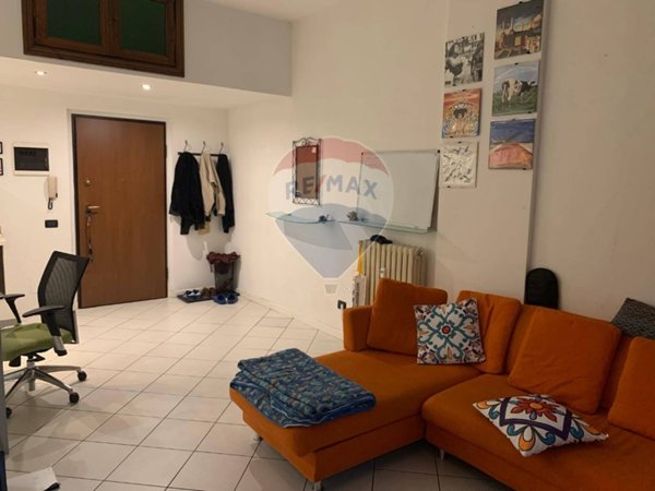 appartamento in vendita a Pavia in zona Centro Città