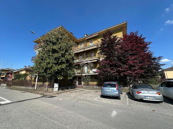 appartamento in vendita a Pavia in zona Mirabello