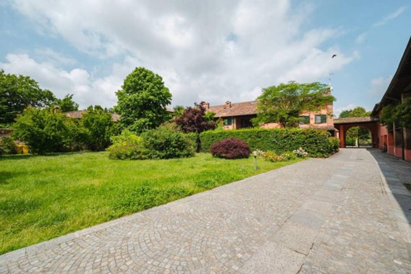 casa indipendente in vendita a Pavia in zona Centro Città
