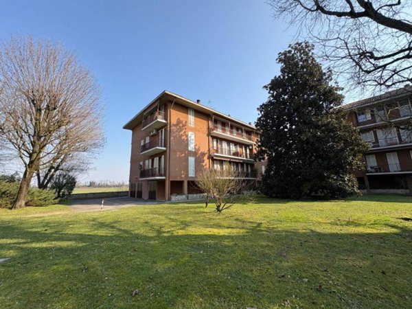 appartamento in vendita a Pavia in zona Casa sul Fiume