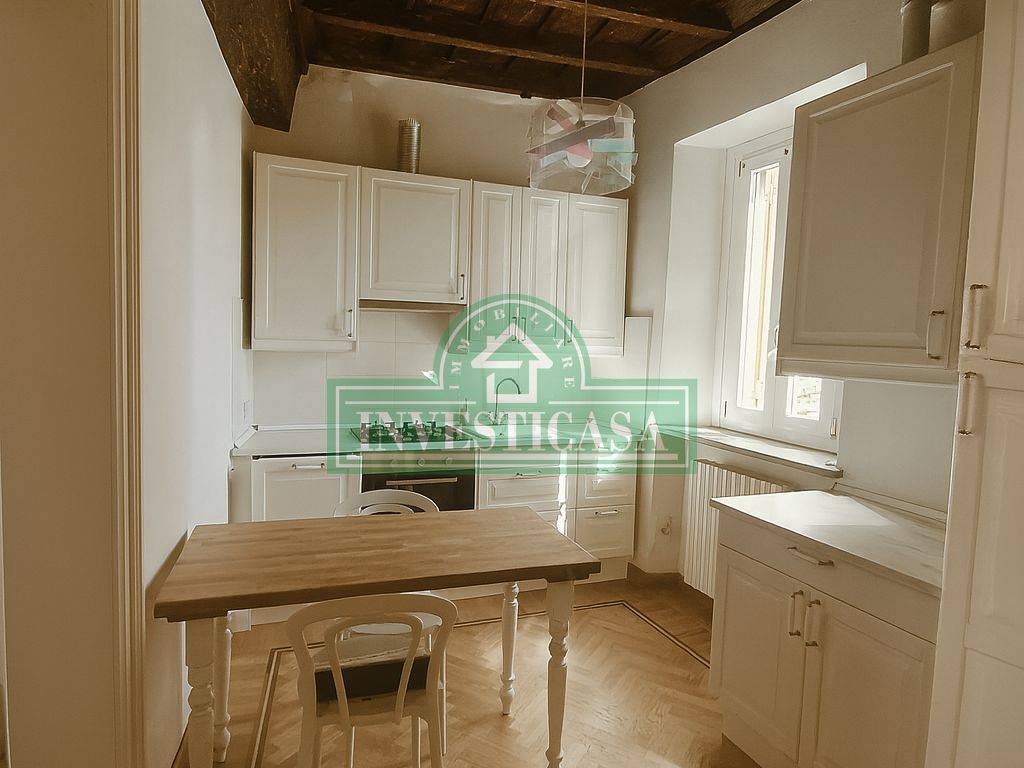 appartamento in vendita a Pavia in zona Centro Città