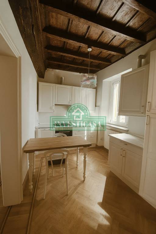 appartamento in vendita a Pavia in zona Centro Città