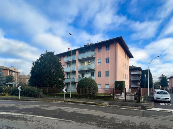 appartamento in vendita a Pavia in zona Campo Coni