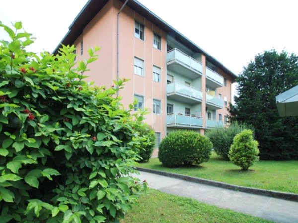 appartamento in vendita a Pavia in zona Campo Coni